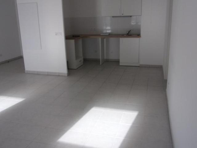 Location appartement 2 pièces MARSEILLE 52m² à 840.19€/mois CDC Habitat