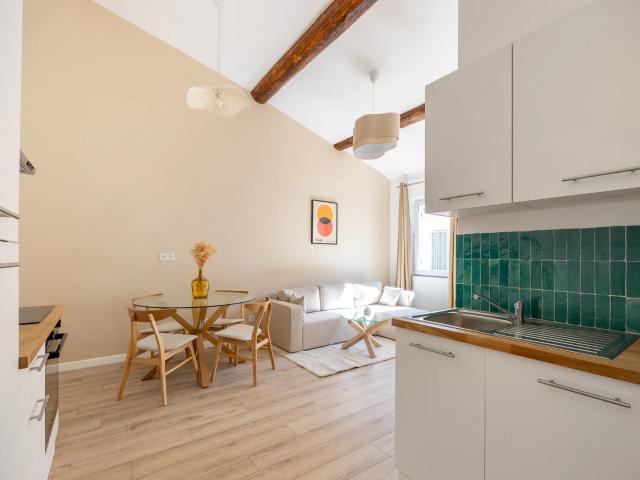 Location Appartement 2 pièces MARSEILLE 6ème