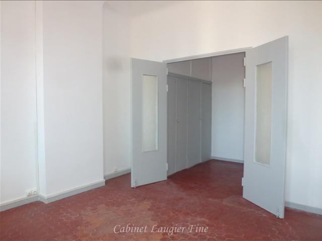 location appartement 2 pièces Marseille COMMERCES