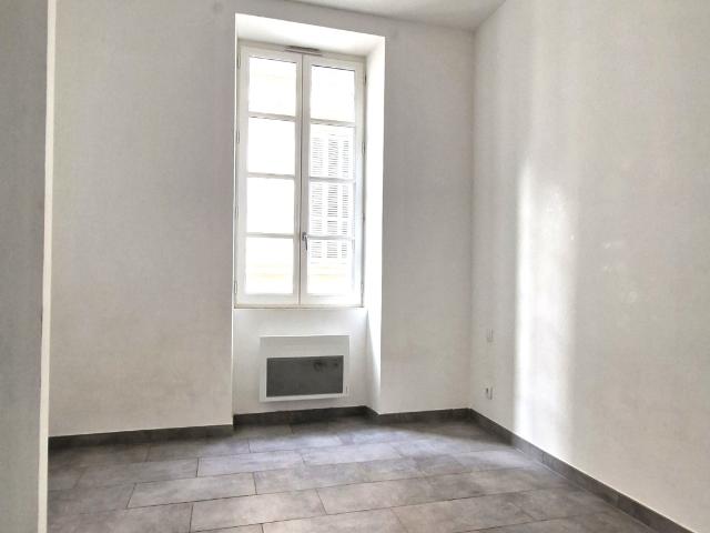 location appartement 2 pièces Marseille Canebiere
