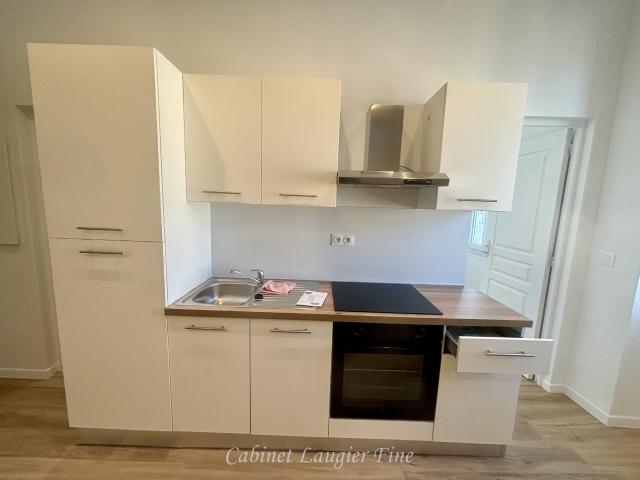 location appartement 2 pièces Marseille Ecole, commerce
