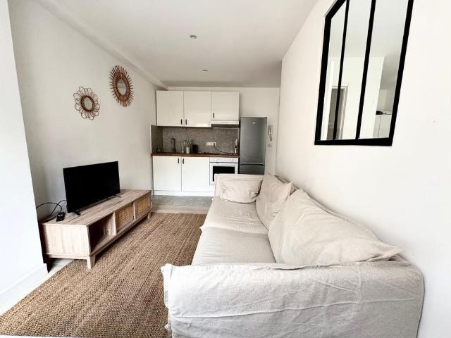 Location Appartement 2 pièces Meublé 27m² NICE 06100