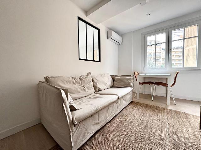Location Appartement 2 pièces Meublé 27m² NICE 06100