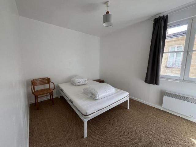 Location Appartement 2 pièces Meublé 35m² BORDEAUX 33000