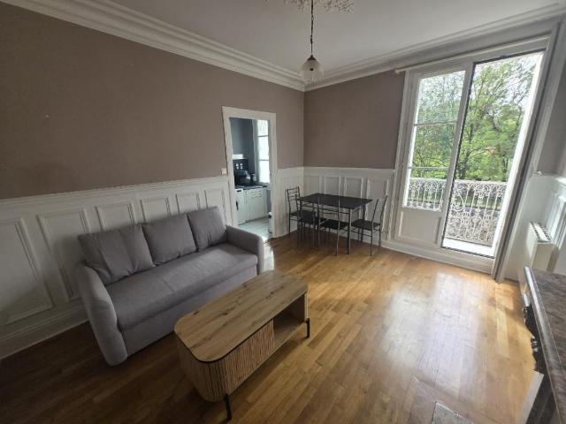 Location Appartement 2 pièces Meublé 40m² TOURS 37100