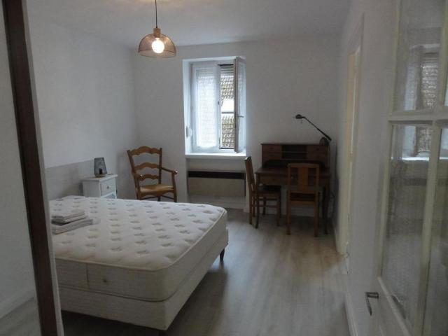Location Appartement 2 pièces Meublé 42m² LE CREUSOT 71200