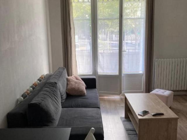 Location Appartement 2 pièces Meublé 42m² TOURS 37000
