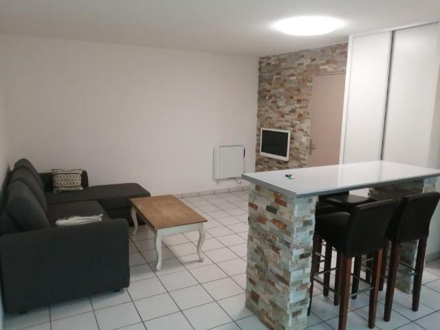 Location Appartement 2 pièces Meublé 45m² ST PIERRE DU MONT 40280