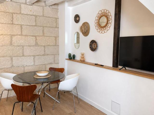 Location Appartement 2 pièces Meublé 47m² TOURS 37000