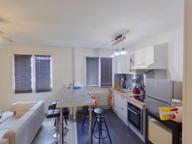 Location Appartement 2 pièces Meublé 48m² TOURS 37000