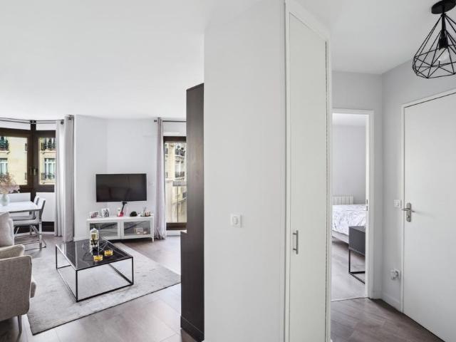 Location Appartement 2 pièces Meublé 51m² PARIS 17ème
