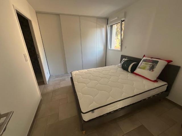 Location Appartement 2 pièces Meublé 53m² NEUVILLE SUR SAONE 69250