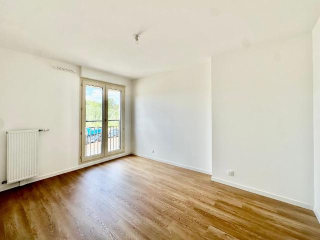 Location appartement 2 pièces MEULAN EN YVELINES 42m² à 850.61€/mois CDC Habitat