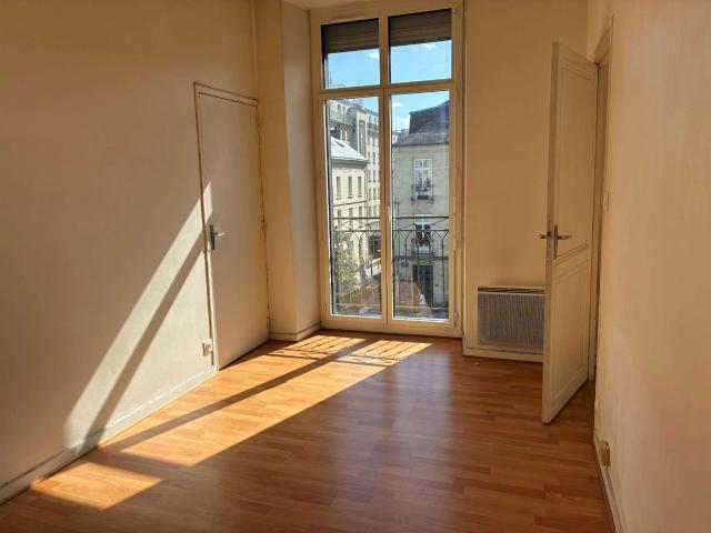 Location appartement 2 pièces Nantes Centre Ville 44