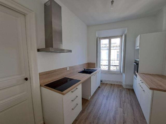 Location appartement 2 pièces Nantes Centre Ville 44