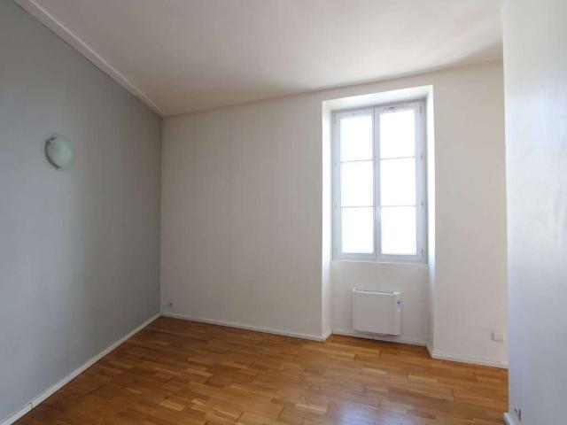 Location appartement 2 pièces Nantes Centre Ville 44