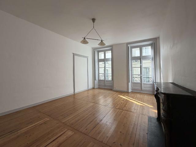 Location appartement 2 pièces Nantes Centre Ville 44