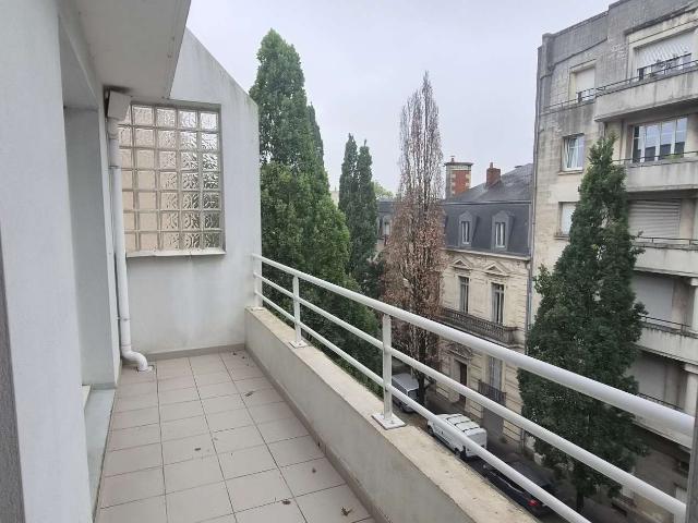 Location appartement 2 pièces Nantes Centre Ville 44