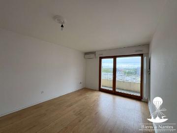 Location appartement 2 pièces Nantes Saint Clément Jardin des plantes 44
