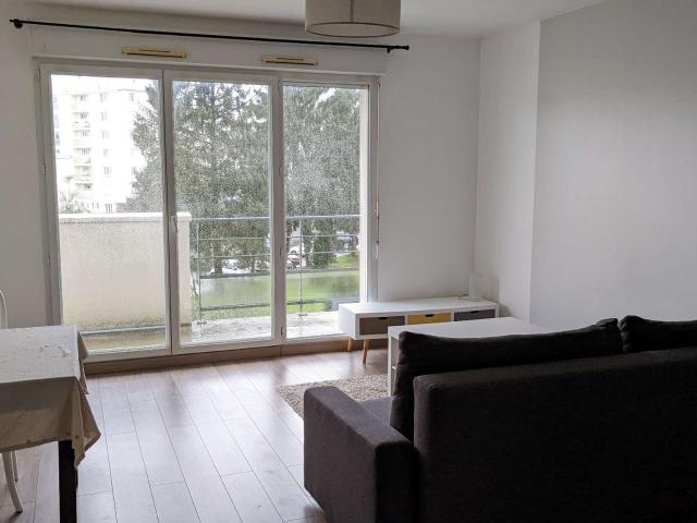 Location appartement 2 pièces Nantes Pont Du Cens Petit Port 44