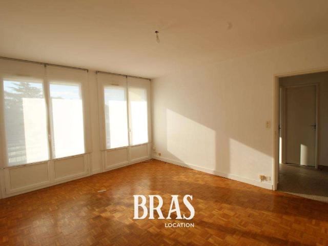 Location appartement 2 pièces Nantes Rond Point de Paris Blanche de Castille 44