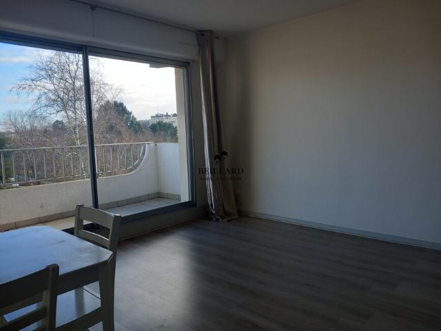 Location appartement 2 pièces Pau 64000 869678