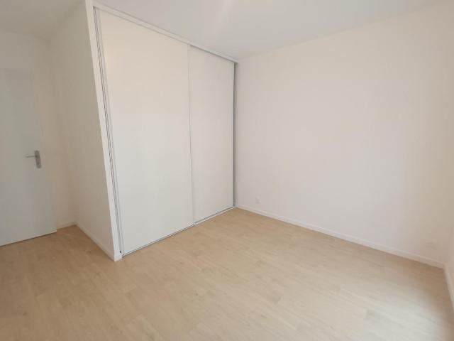 Location appartement 2 pièces PONTOISE 42m² à 948.74€/mois CDC Habitat
