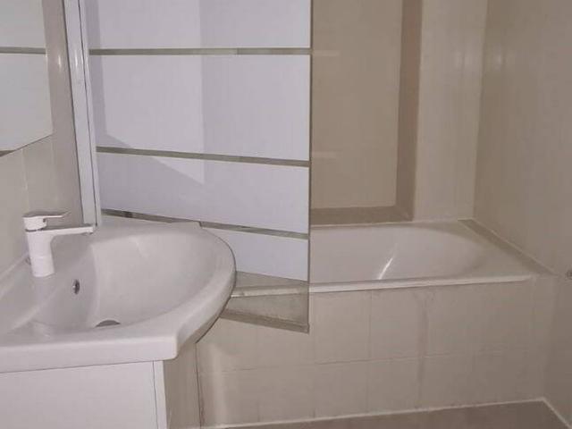 LOCATION APPARTEMENT 2 PIÈCES REZ DE CHAUSSÉE RÉNOVÉ