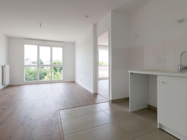 Location appartement 2 pièces SAVIGNY LE TEMPLE 44m² à 860.45€/mois CDC Habitat