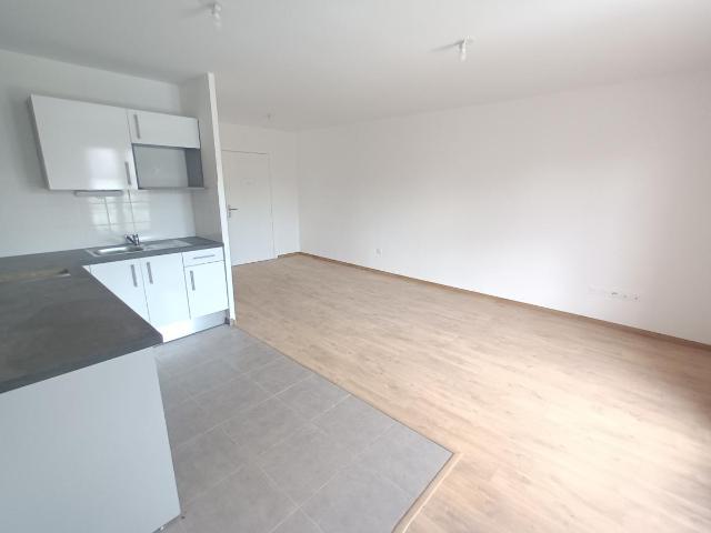 Location appartement 2 pièces SENLIS 49m² à 861.01€/mois CDC Habitat