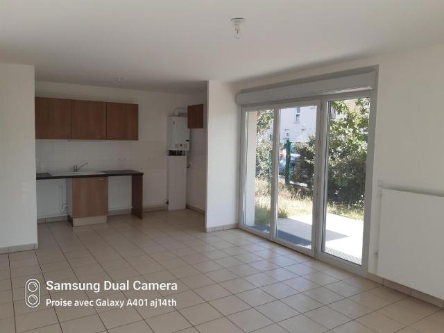 Location appartement 2 pièces ST MAURICE L EXIL 56m² à 532.31€/mois CDC Habitat