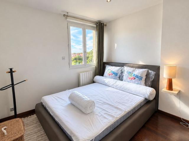 Location appartement, 33.5 m² T 2 à Nogent sur Marne, 1 250 €