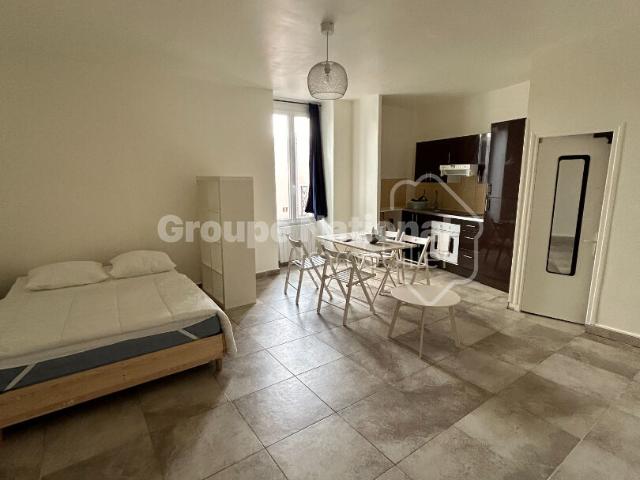 Location appartement 33.7 m², Nimes 30900 Gard