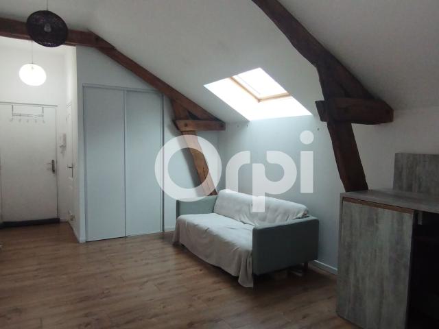 Location appartement, 33.8 m² T 2 à Étampes, 697 €