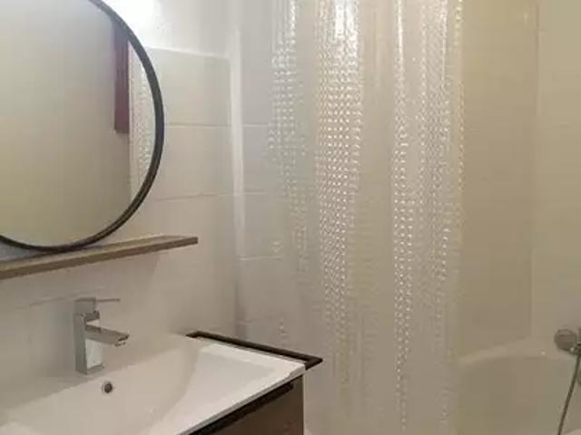 location appartement, 30.52 m² au dernier étage