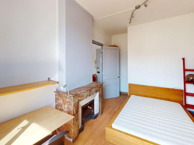 Location appartement, 30.09 m² T 2 à Saint Étienne, 407 €