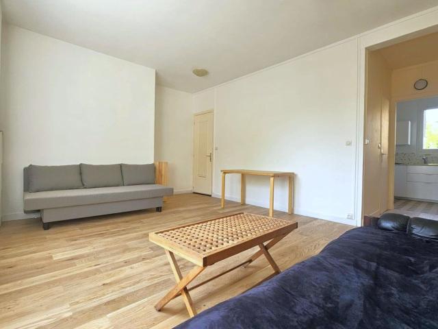 Location appartement, 30.35 m² T 1 à Vanves, 1 100 €