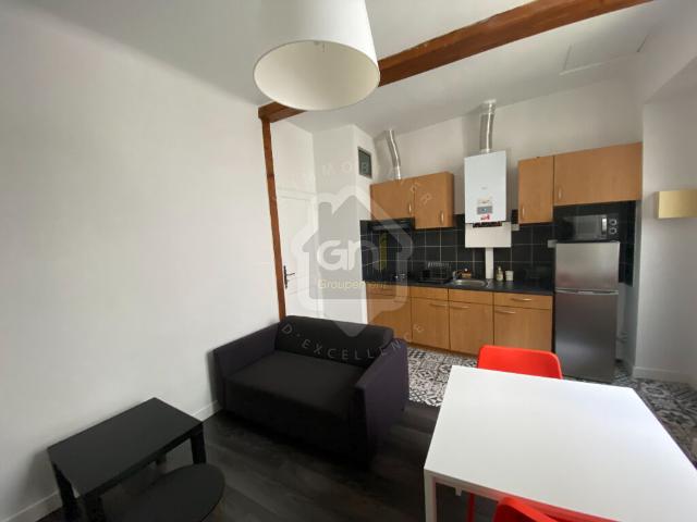 Location appartement 31.4 m², Nimes 30000 Gard