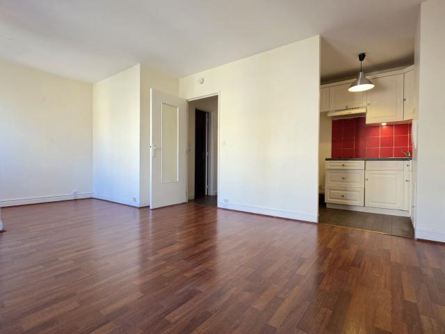 Location appartement, 31.56 m² T 1 à Vanves, 961 €