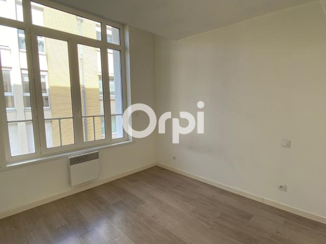 Location appartement, 31.22 m² T 2 à Béthune, 430 €