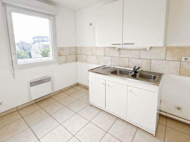 Location appartement, 37.01 m² T 1 à Orléans, 580 €