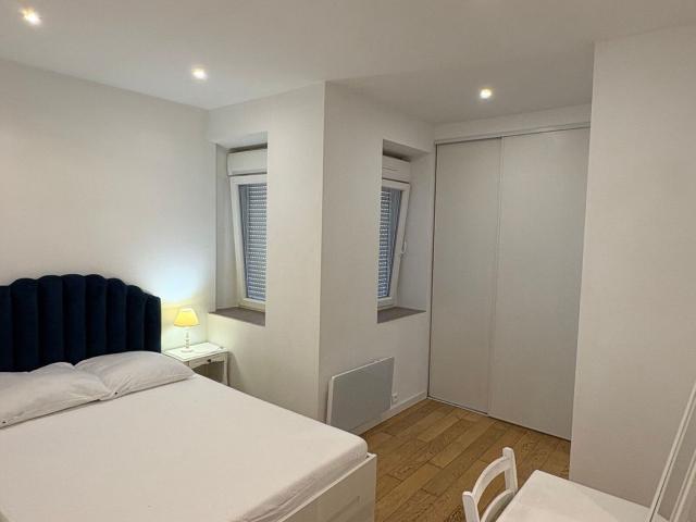 Location appartement, 34.65 m² T 2 à Toulon, 750 €