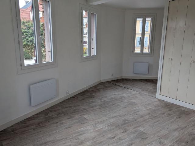 Location appartement, 34.72 m² T 2 à Villiers sur Marne, 840 €