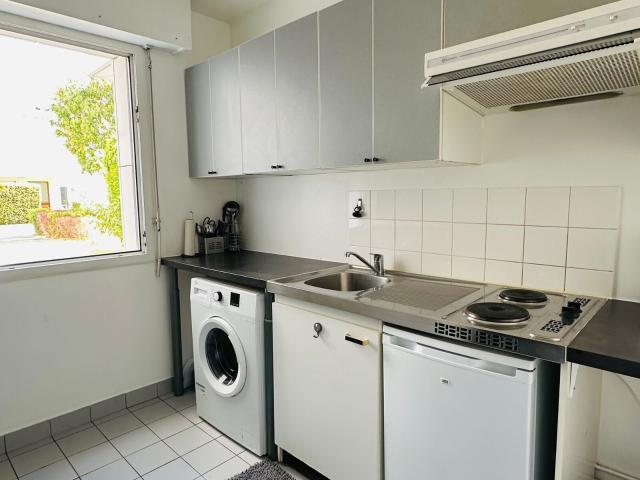 Location appartement, 34.19 m² T 1 à Suresnes, 980 €