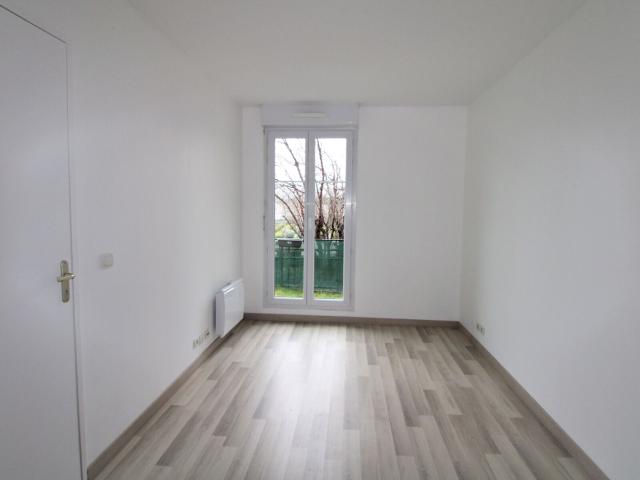 Location appartement, 34.39 m² T 1 à Magny le Hongre, 753 €