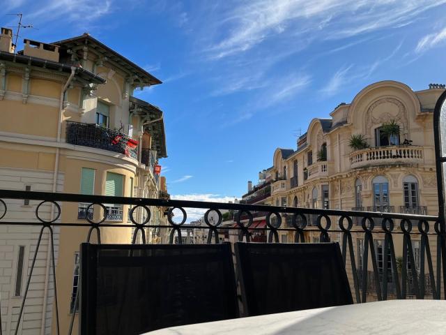 Location appartement, 34 m² T 2 à Nice, 895 €