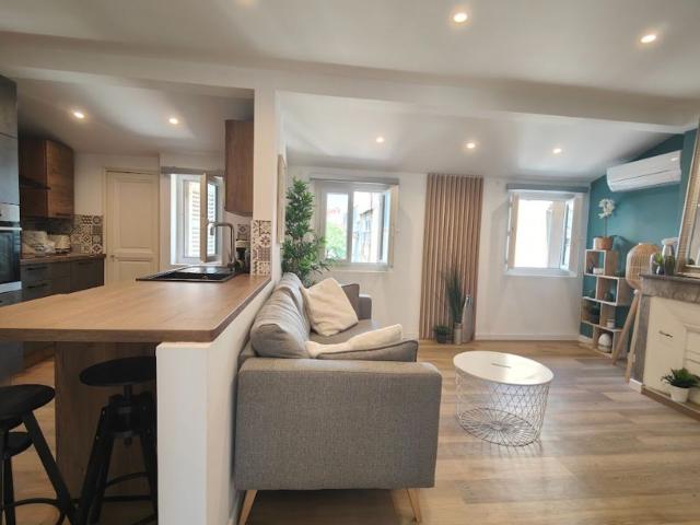 Location appartement, 35.5 m² T 2 à Toulon, 790 €