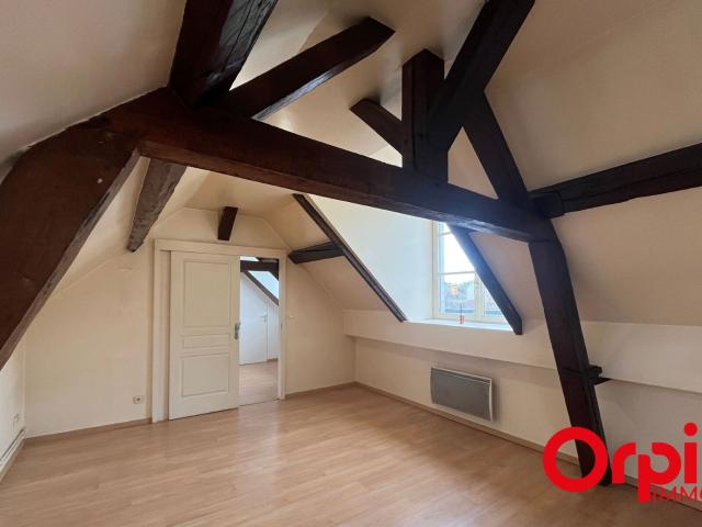Location appartement, 36.76 m² T 2 à Amiens, 690 €