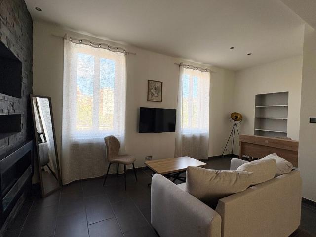 Location appartement, 38.06 m² T 2 à Nice, 1 100 €