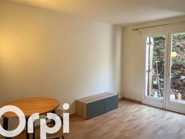 Location appartement, 38.12 m² T 2 à Élancourt, 825 €